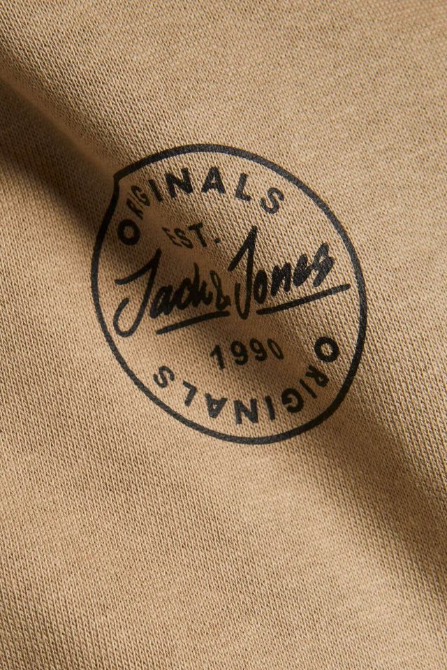 All-Year_3897647_12205081_3-jackjones