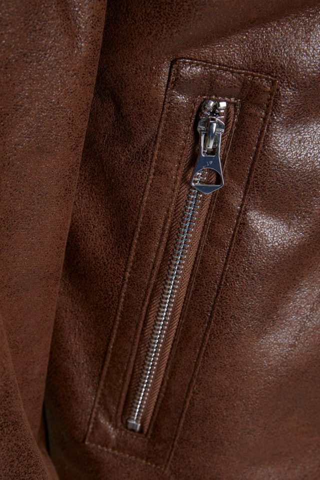 AutumnWinter_3906862_12211842_3-jackjones