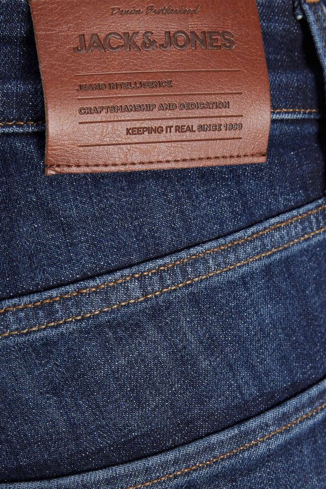 AutumnWinter_3929372_12213180_3-jackjones