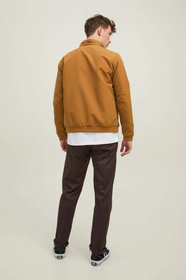 FallWinter2021_3910063_12204277_3-jackjones