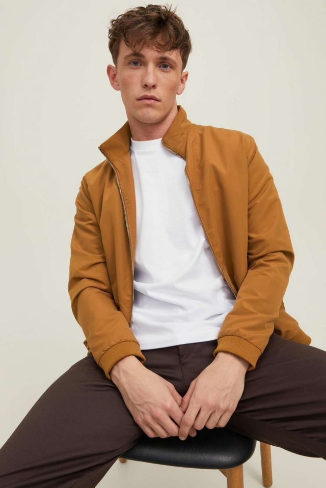 FallWinter2021_3910063_12204277_7-jackjones