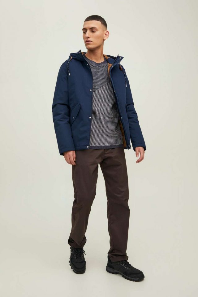 FallWinter2022_3902853_12211340_7-jackjones