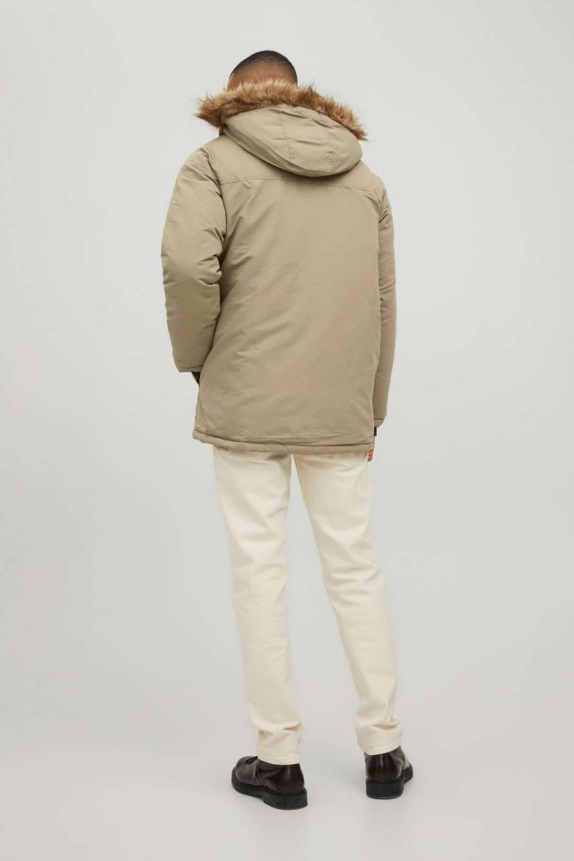 FallWinter2022_3905856_12211773_3-jackjones