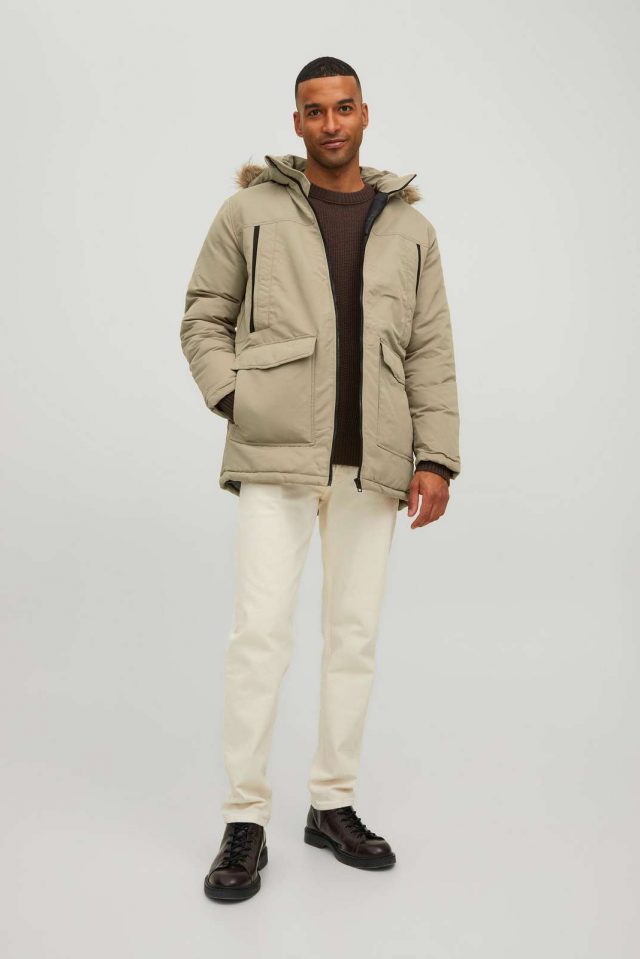 FallWinter2022_3905856_12211773_4-jackjones