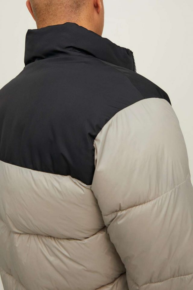 FallWinter2022_3908657_12212218_2-jackjones