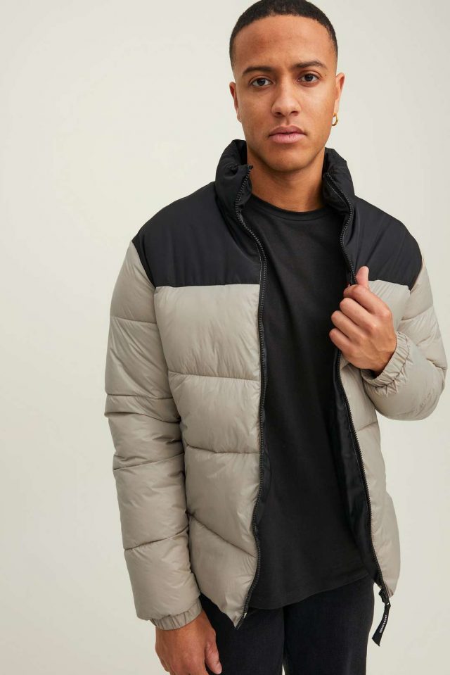 FallWinter2022_3908657_12212218_4-jackjones