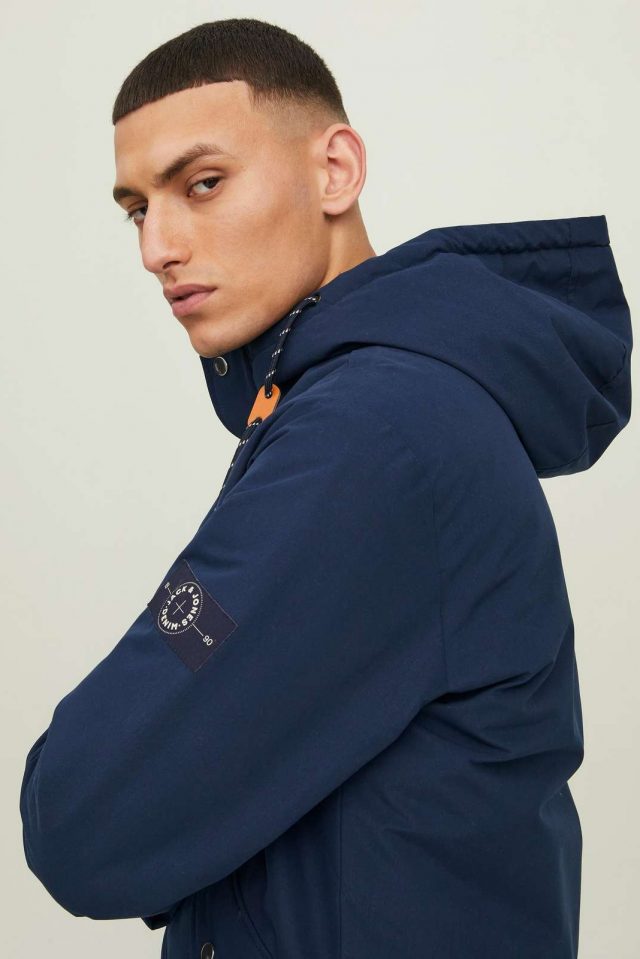 FallWinter2022_3920802_12211942_2-jackjones