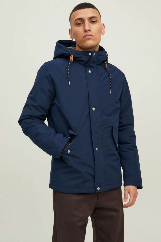 FallWinter2022_3920802_12211942_4-jackjones