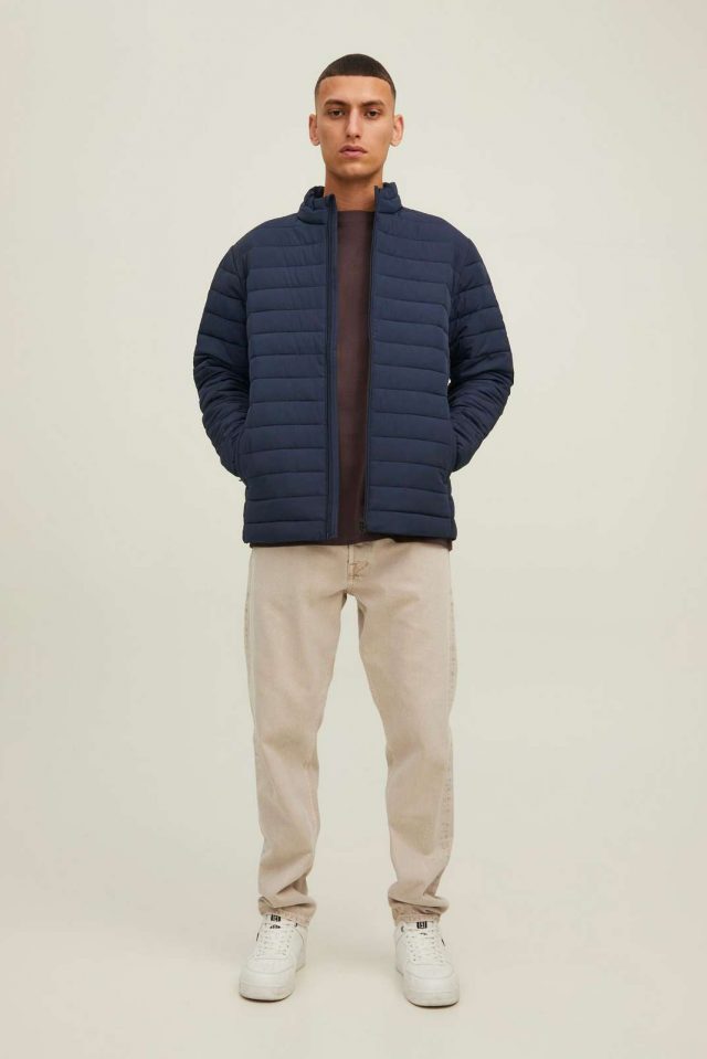 FallWinter2022_3956430_12211129_2-jackjones