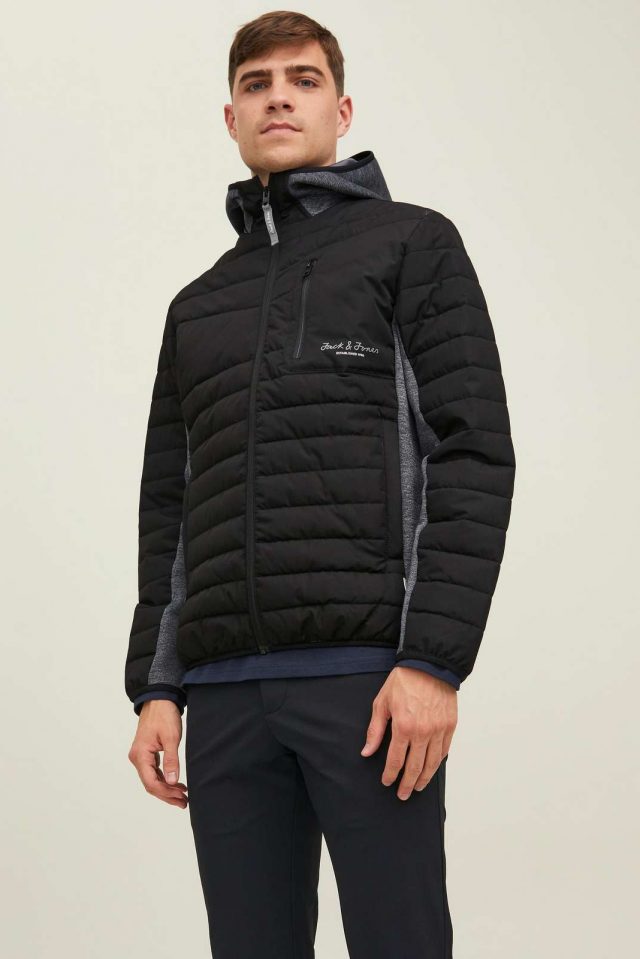 FallWinter2022_3967694_12215679_3-jackjones