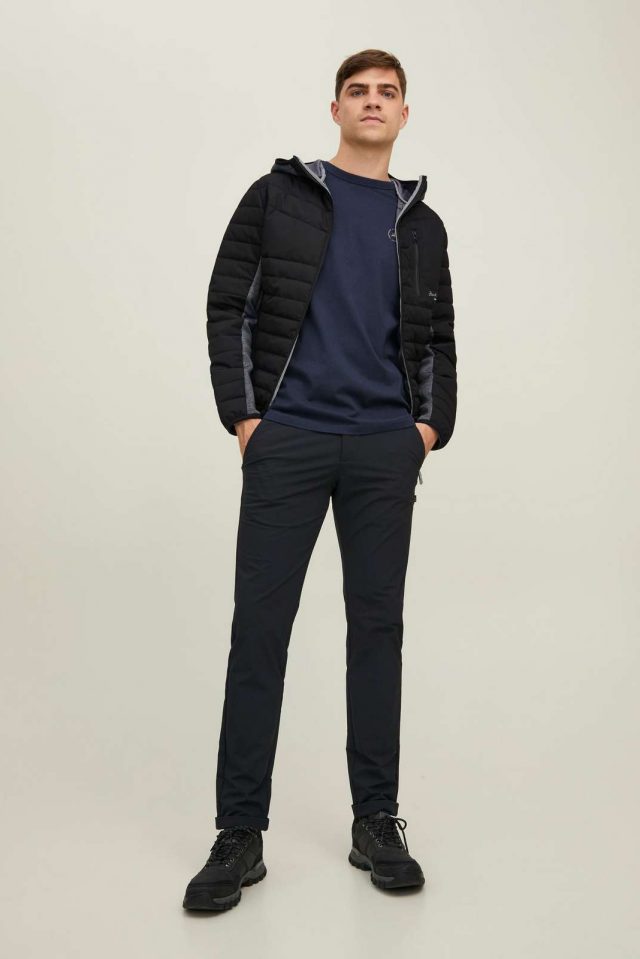 FallWinter2022_3967694_12215679_4-jackjones