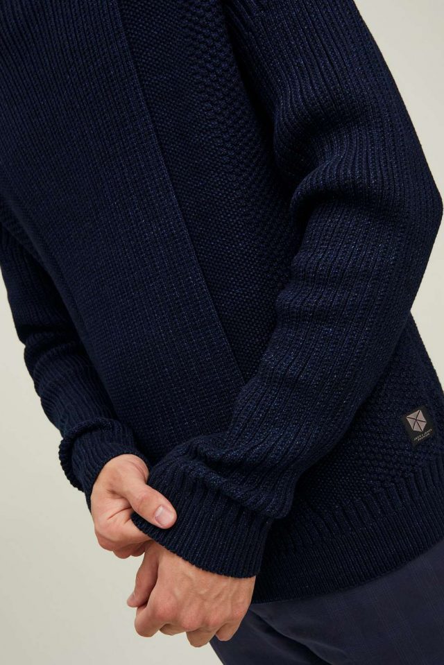 FallWinter2022_3976884_12216356_5-jackjones