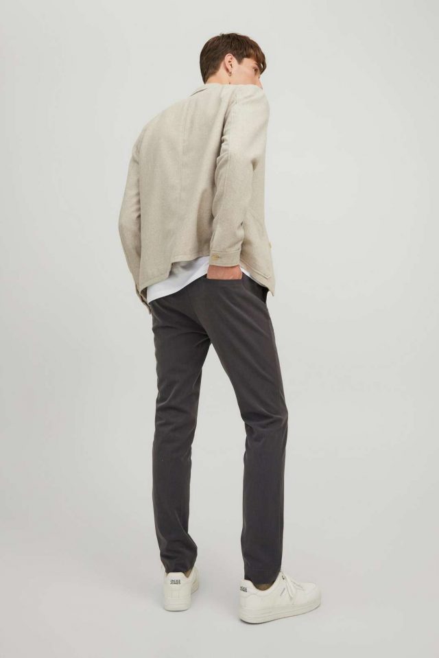 FallWinter2022_3980077_12216821_6-jackjones