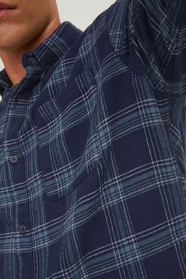 FallWinter2022_4021490_12219378_3-jackjones