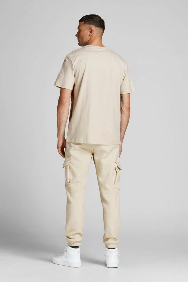 NOOS2021_3699333_12195583_4-jackjones