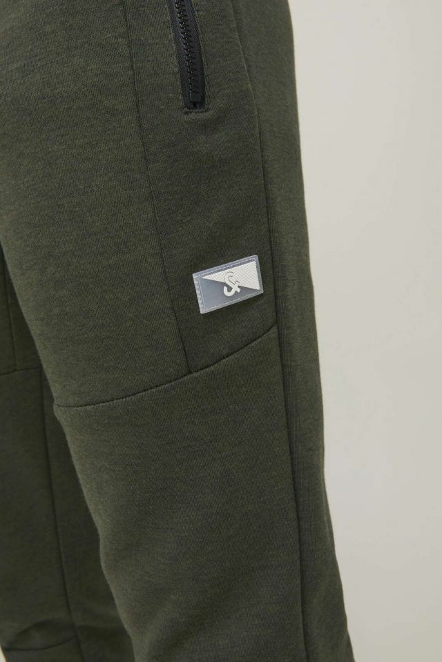 NOOS2021_3938814_12184970_7-jackjones