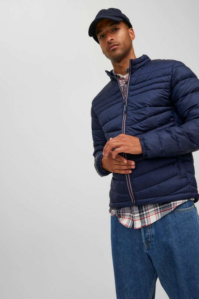 Noos2022_3918866_12211788_5-jackjones