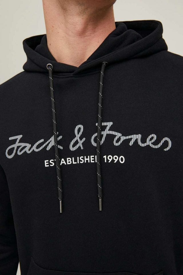 Noos2022_3963530_12215379_6-jackjones