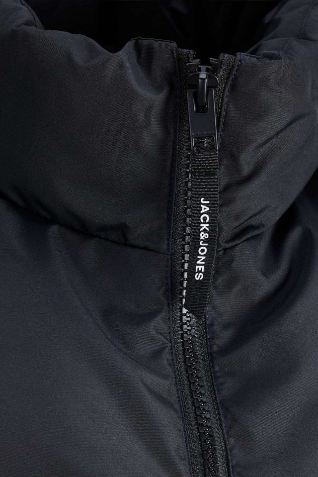 SpringSummer2022_3908753_12212221_2-jackjones