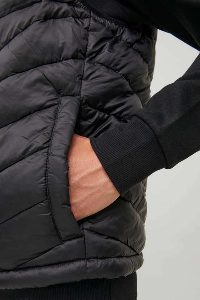 SpringSummer2022_3918756_12211790_3-jackjones