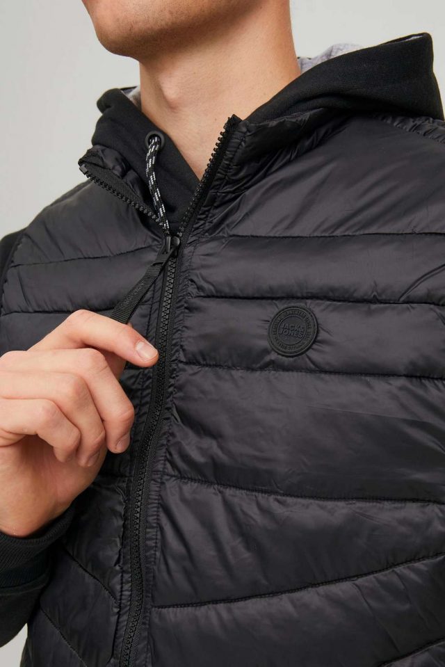 SpringSummer2022_3918756_12211790_5-jackjones