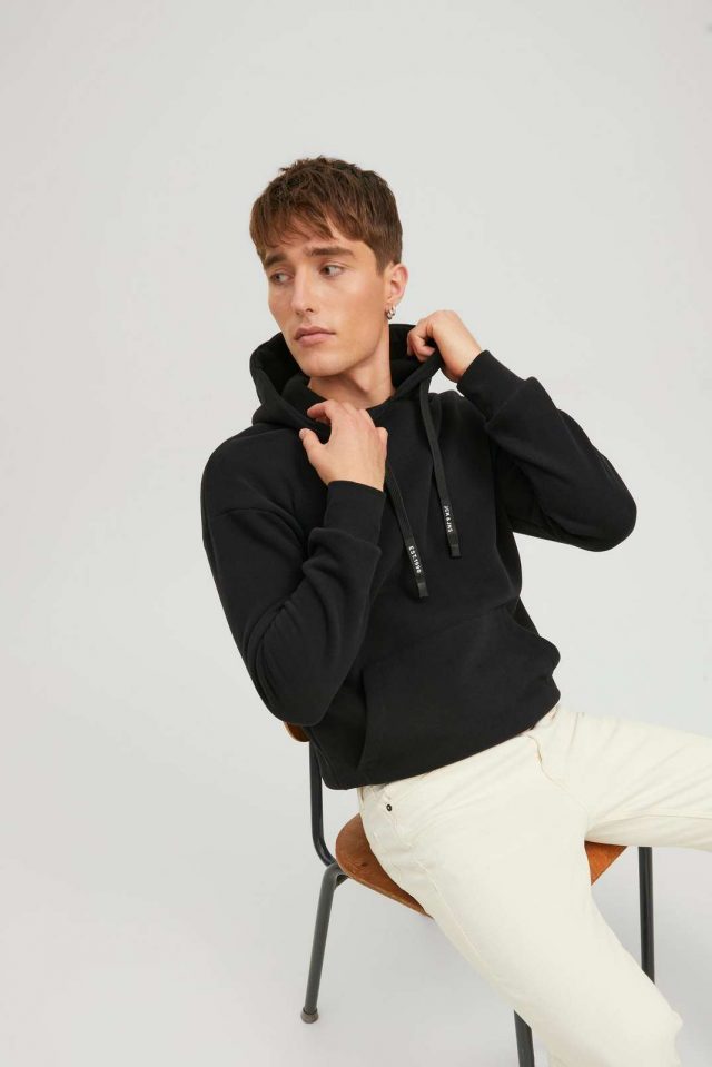 SpringSummer2022_3935592_12213418_4-jackjones