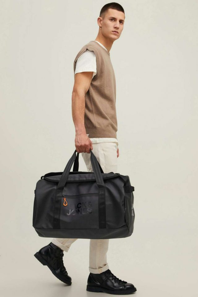 SpringSummer2022_3958116_12214860_3-jackjones