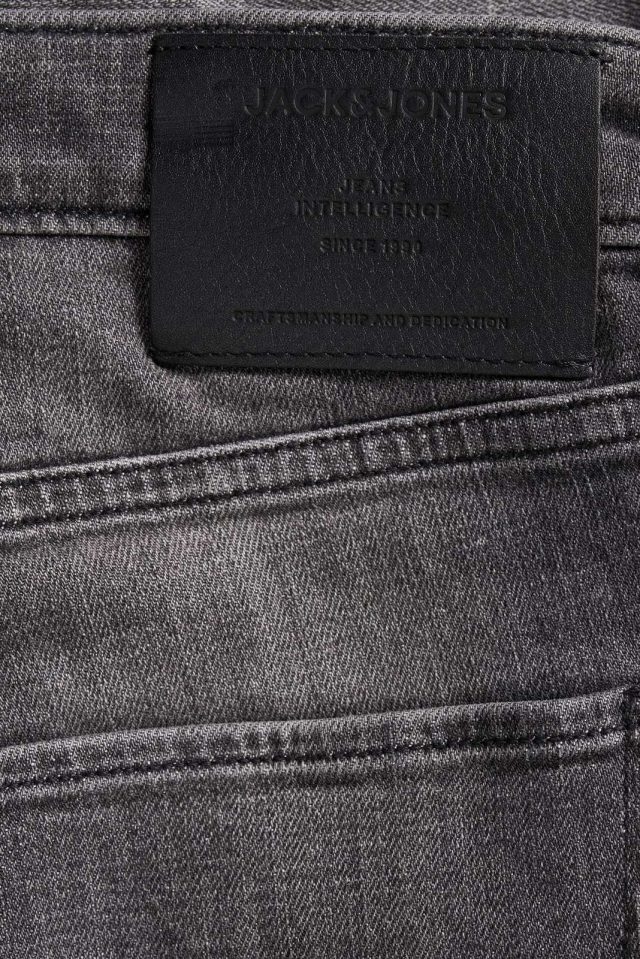 SpringSummer2022_3963066_12215347_3-jackjones