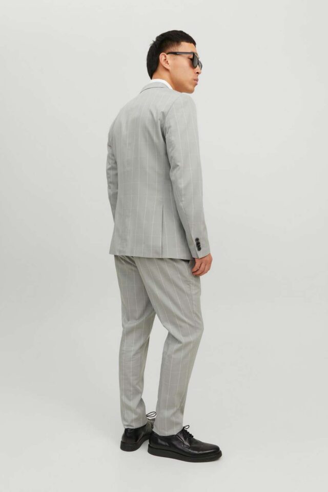 FallWinter2021_4135747_12183530_8-jackjones