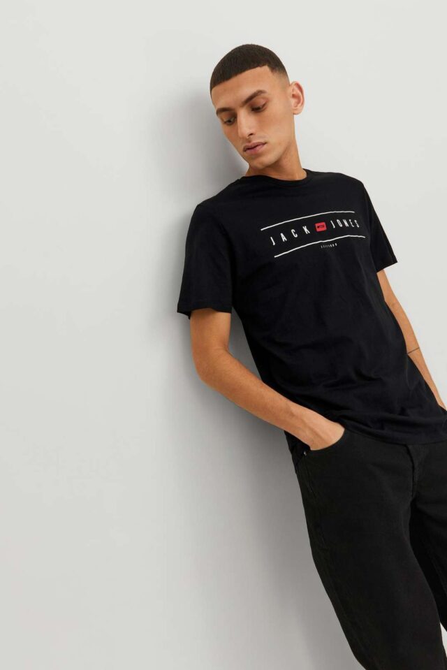 FallWinter2022_4039279_12221011_2-jackjones