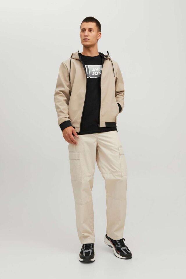 FallWinter2022_4135169_12228078_7-jackjones