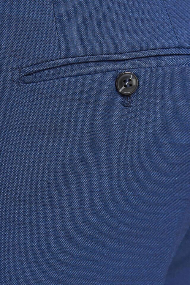 NOOS2018_2842496_12141107_3-jackjones