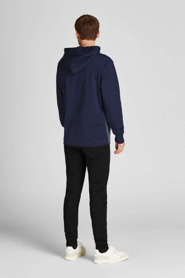 Noos2022_3898997_12211027_4-jackjones