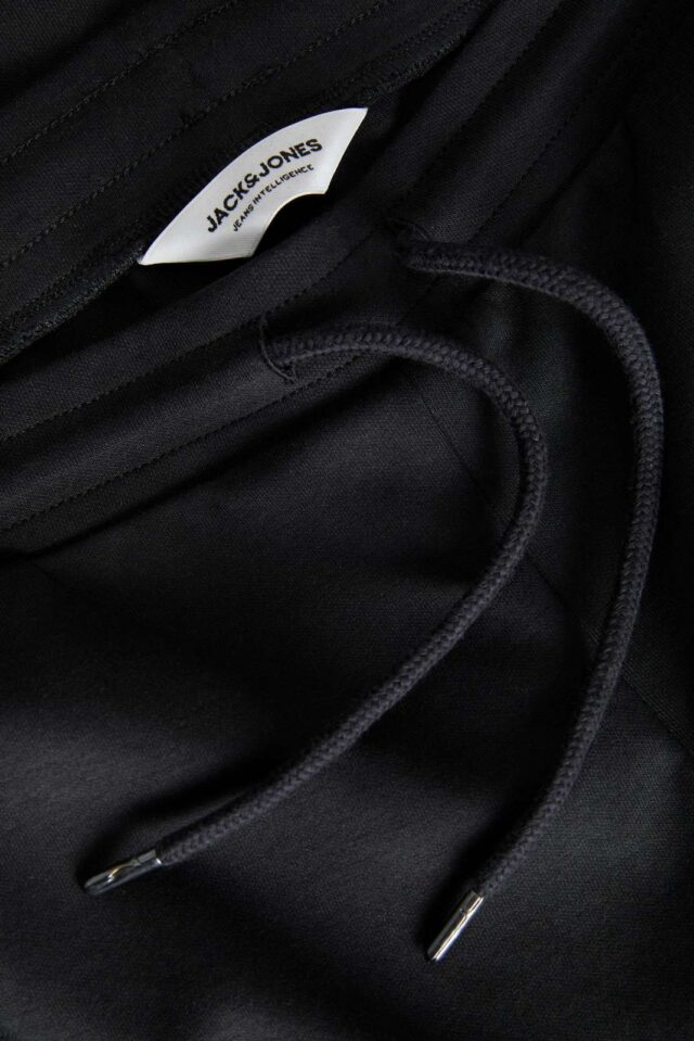 Noos2022_3898997_12211027_6-jackjones