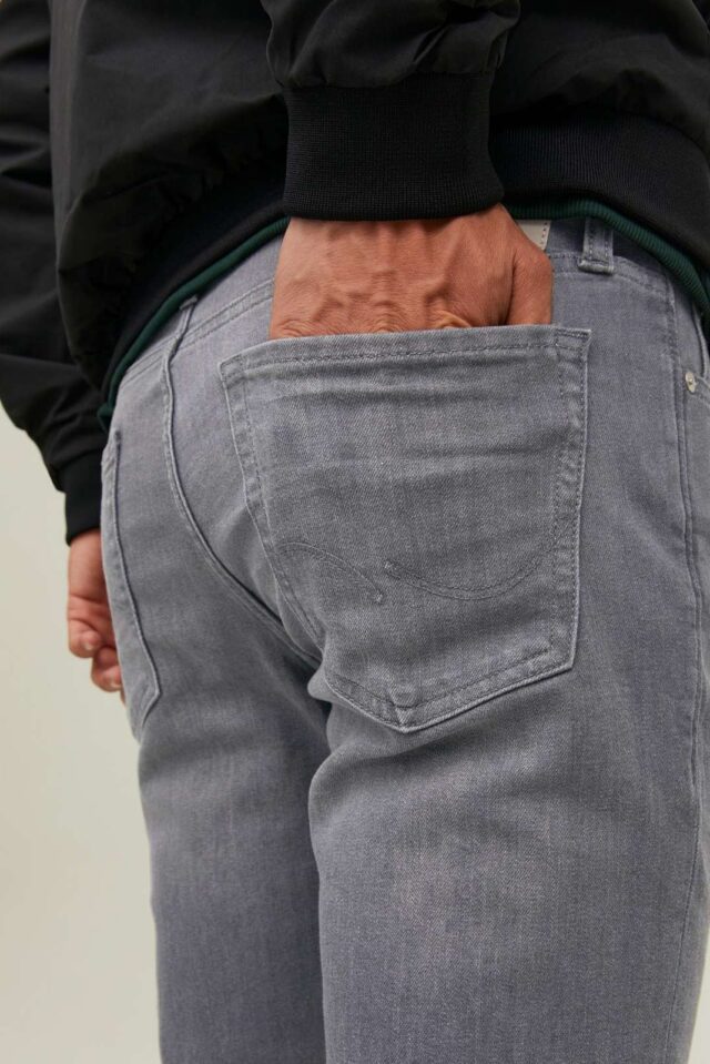 Noos2022_3918159_12212785_4-jackjones