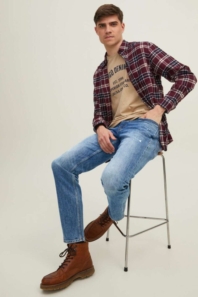 Noos2022_3918387_12212821_3-jackjones