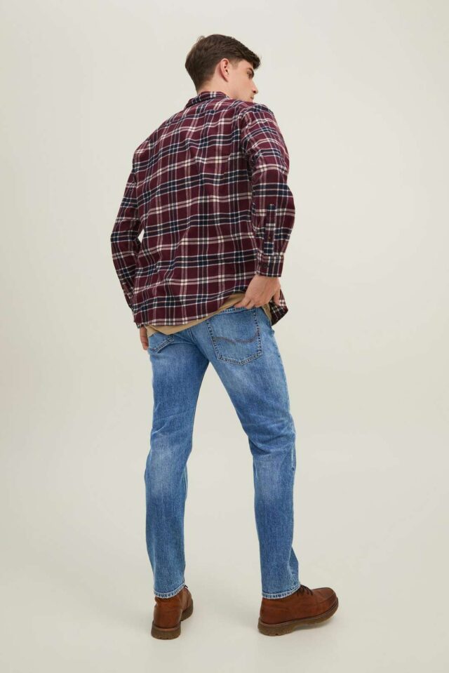 Noos2022_3918387_12212821_7-jackjones