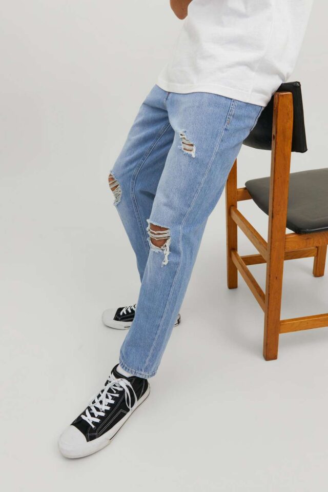 Noos2023_4076554_12223588_3-jackjones