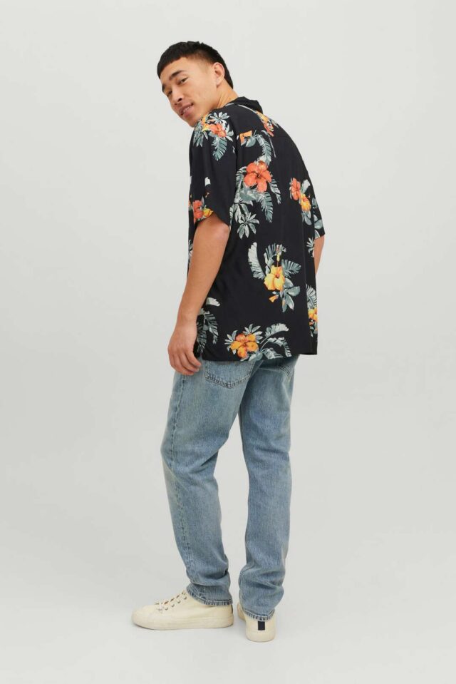 SpringSummer2023_4127589_12227625_6-jackjones