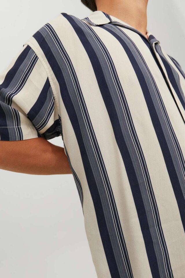 SpringSummer2023_4133078_12227973_2-jackjones