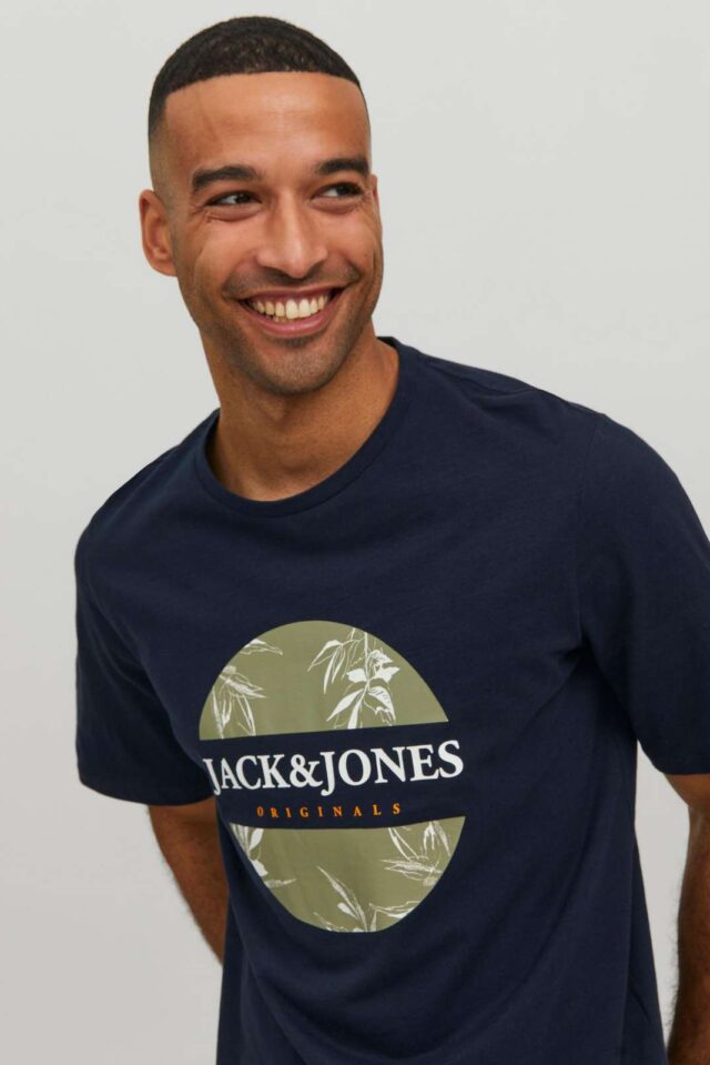 SpringSummer2023_4146431_12228774_7-jackjones