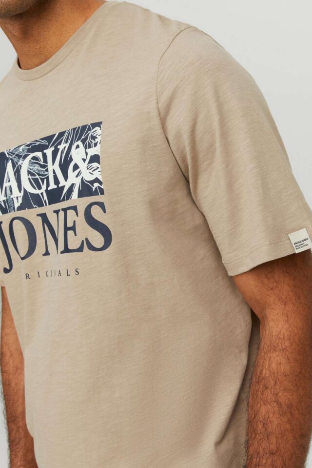 SpringSummer2023_4146432_12228774_3-jackjones