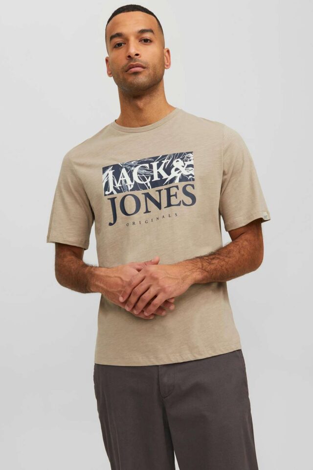 SpringSummer2023_4146432_12228774_5-jackjones