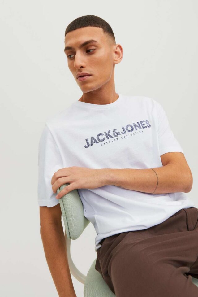 SpringSummer2023_4214375_12234759_5-jackjones