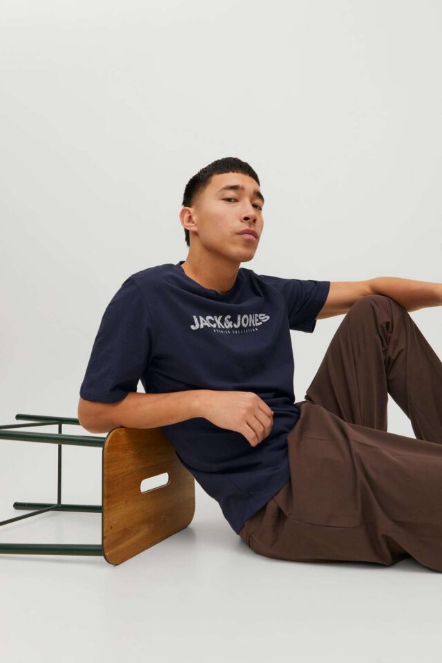 SpringSummer2023_4214376_12234759_4-jackjones