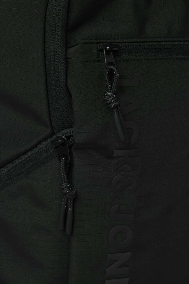 Autumnwinter_4585032_12263801_4-jackjones