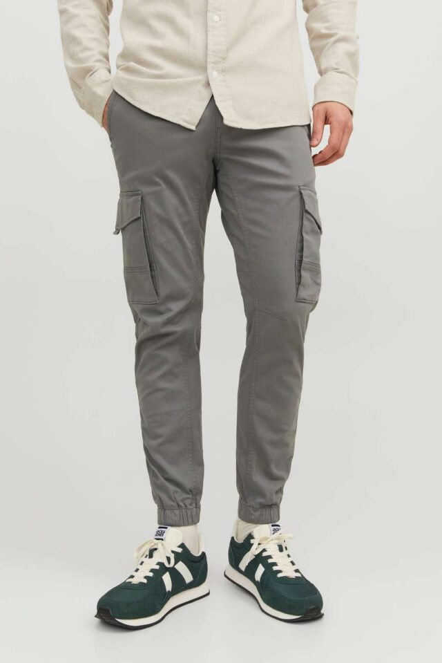 FallWinter2018_4234459_12139912_4-jackjones