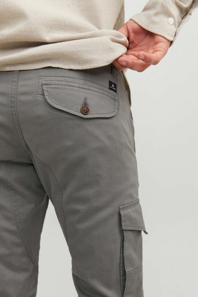 FallWinter2018_4234459_12139912_7-jackjones