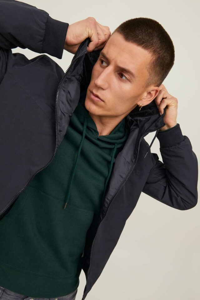 FallWinter2021_3909996_12200208_8-jackjones