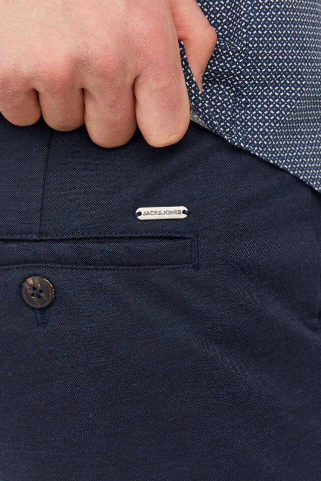 FallWinter2023_4241485_12237523_7-jackjones